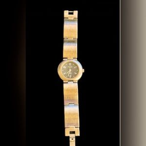 Carriage Women’s Watch Stainless Steel Back